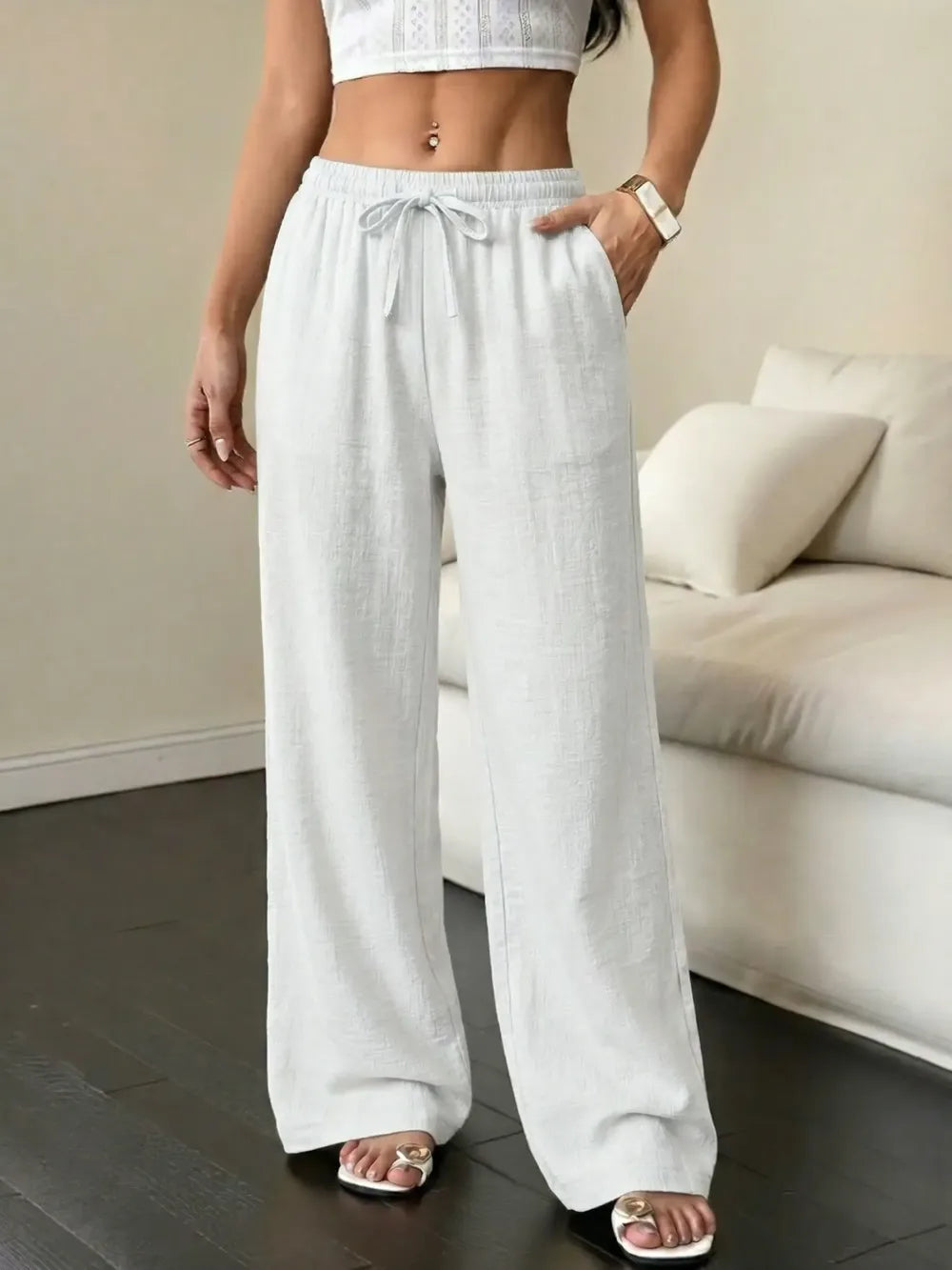 Casual waist-cinching pants suitable for couples and unisex wear, ideal for all seasons; versatile and easy to pair